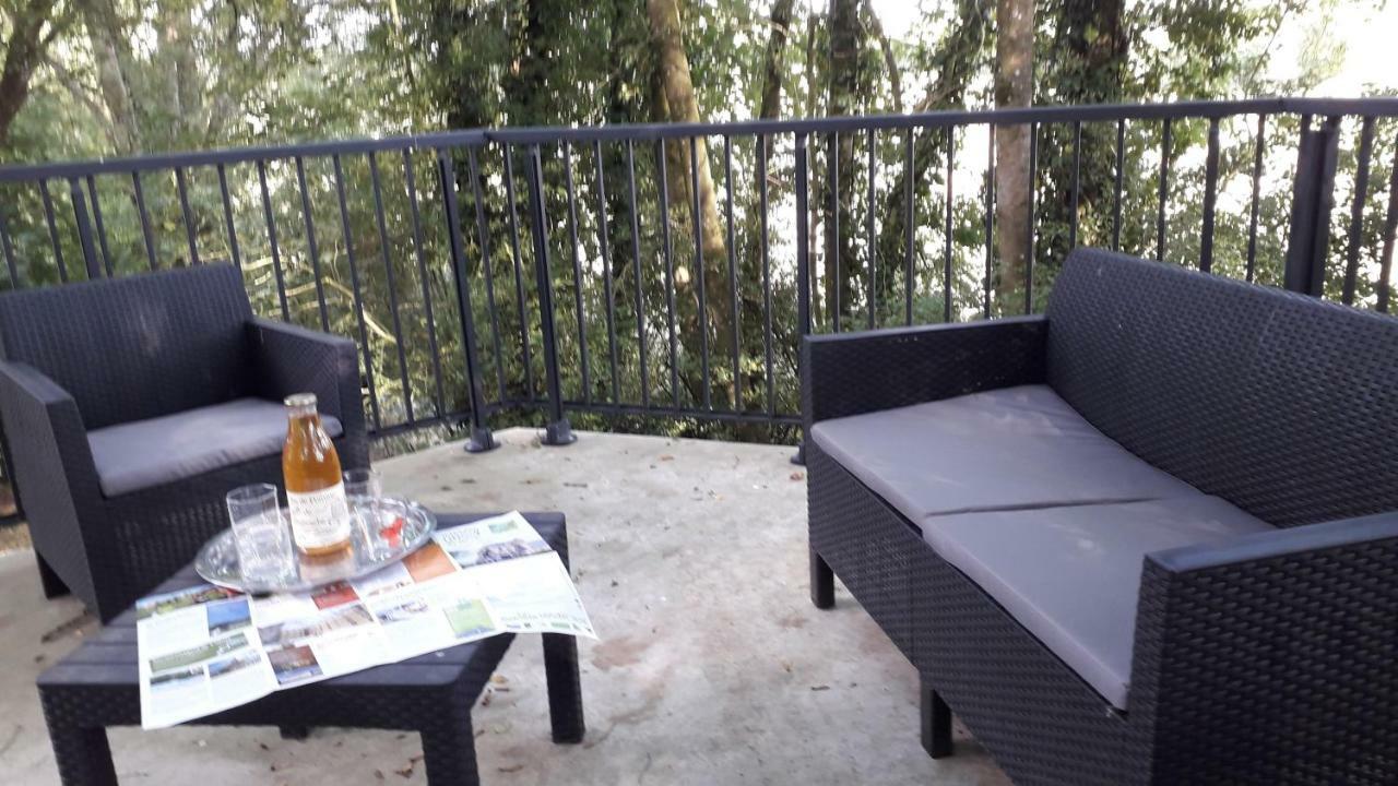 Le Chateau Eparcy Luaran gambar